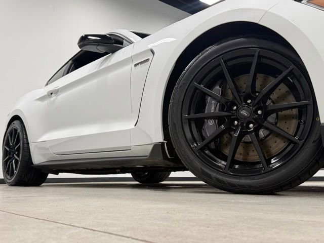 Certified 2018 Ford Mustang Shelby GT350 w/ Convenience Package RWD image 3