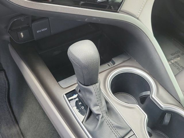 Used 2024 Toyota Camry LE FWD image 28