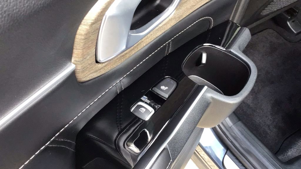 Used 2023 Kia Sorento SX Prestige image 13