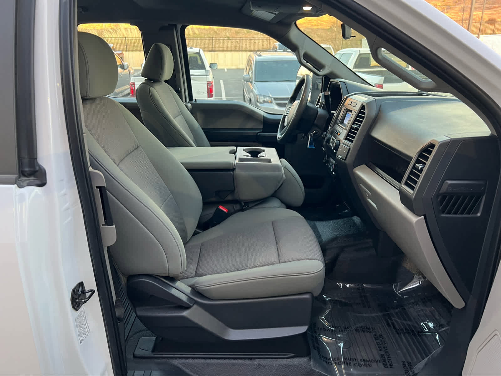 Certified 2022 Ford F350 XL w/ Power Equipment Group image 17