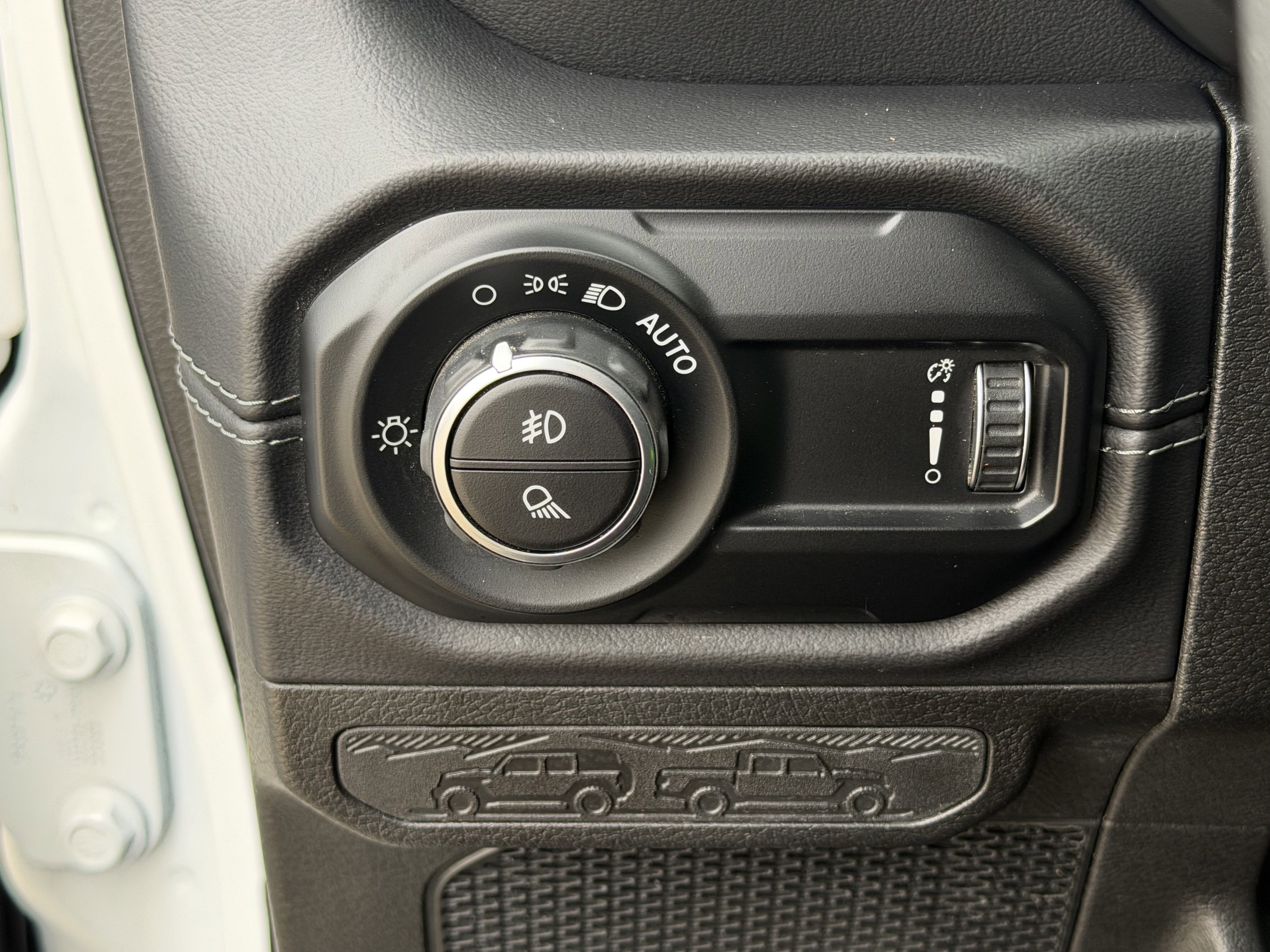 Used 2024 Jeep Gladiator Sport AWD/4WD image 24