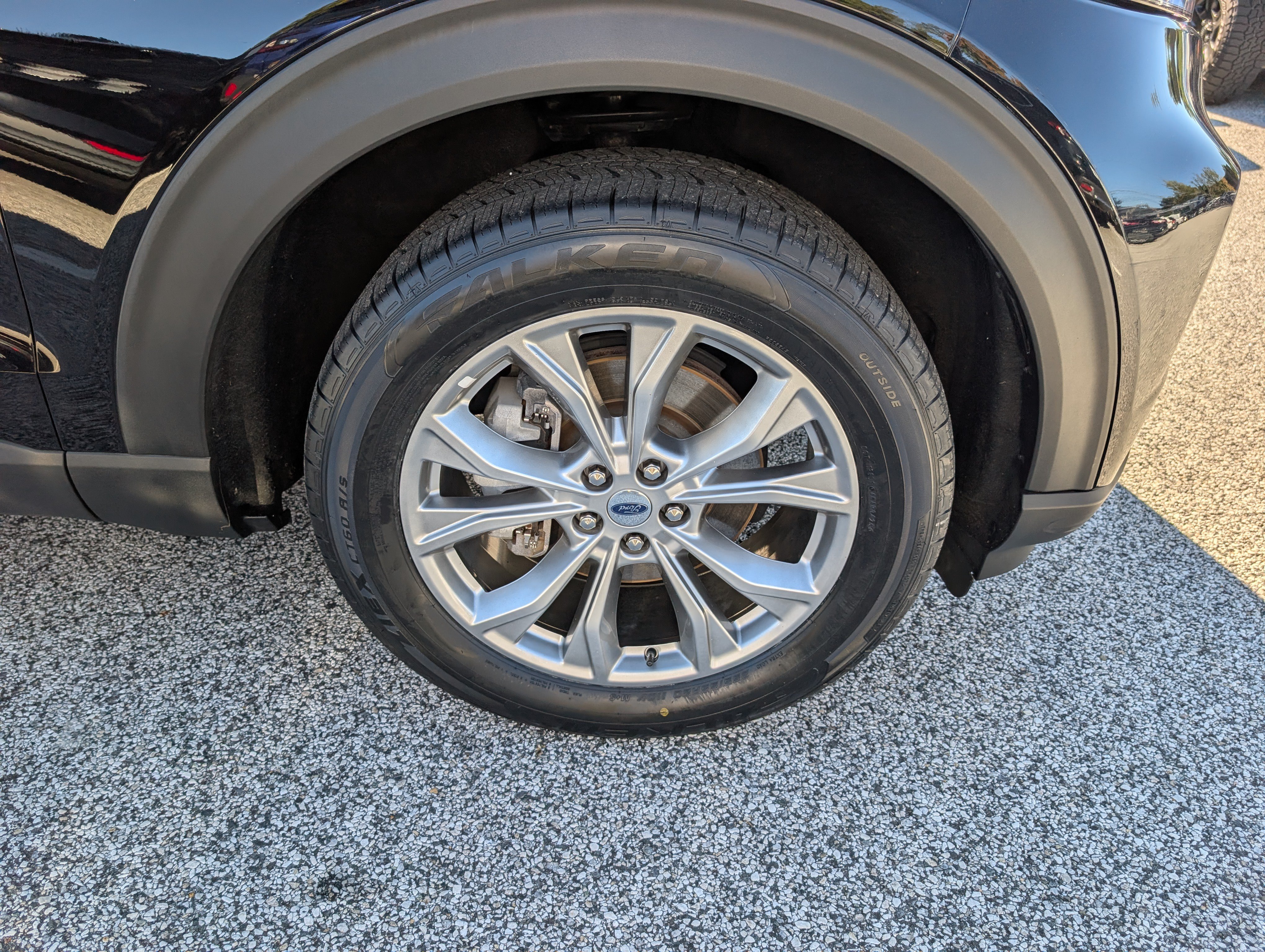 Certified 2023 Ford Explorer XLT w/ Equipment Group 202A AWD/4WD image 11