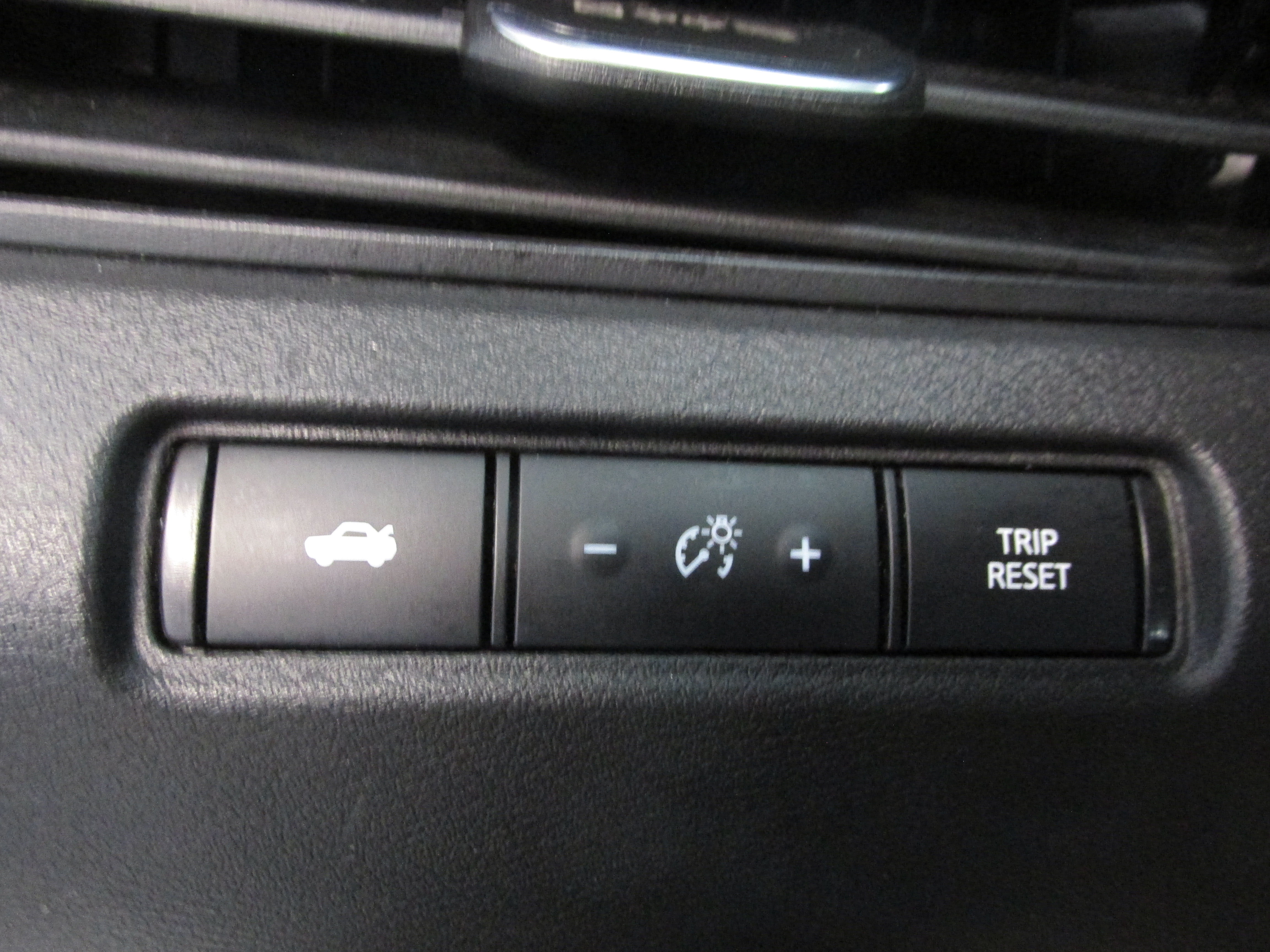 Used 2024 Nissan Altima 2.5 SV FWD image 29