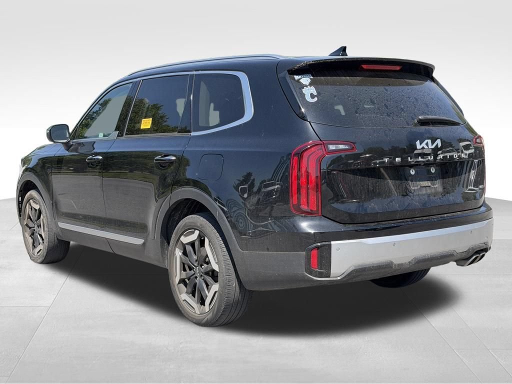 Used 2023 Kia Telluride S AWD/4WD image 4