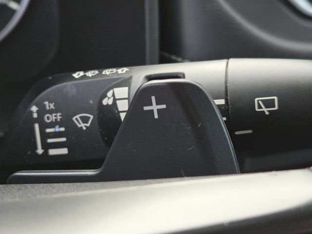 Used 2024 Nissan Rogue S AWD/4WD image 19
