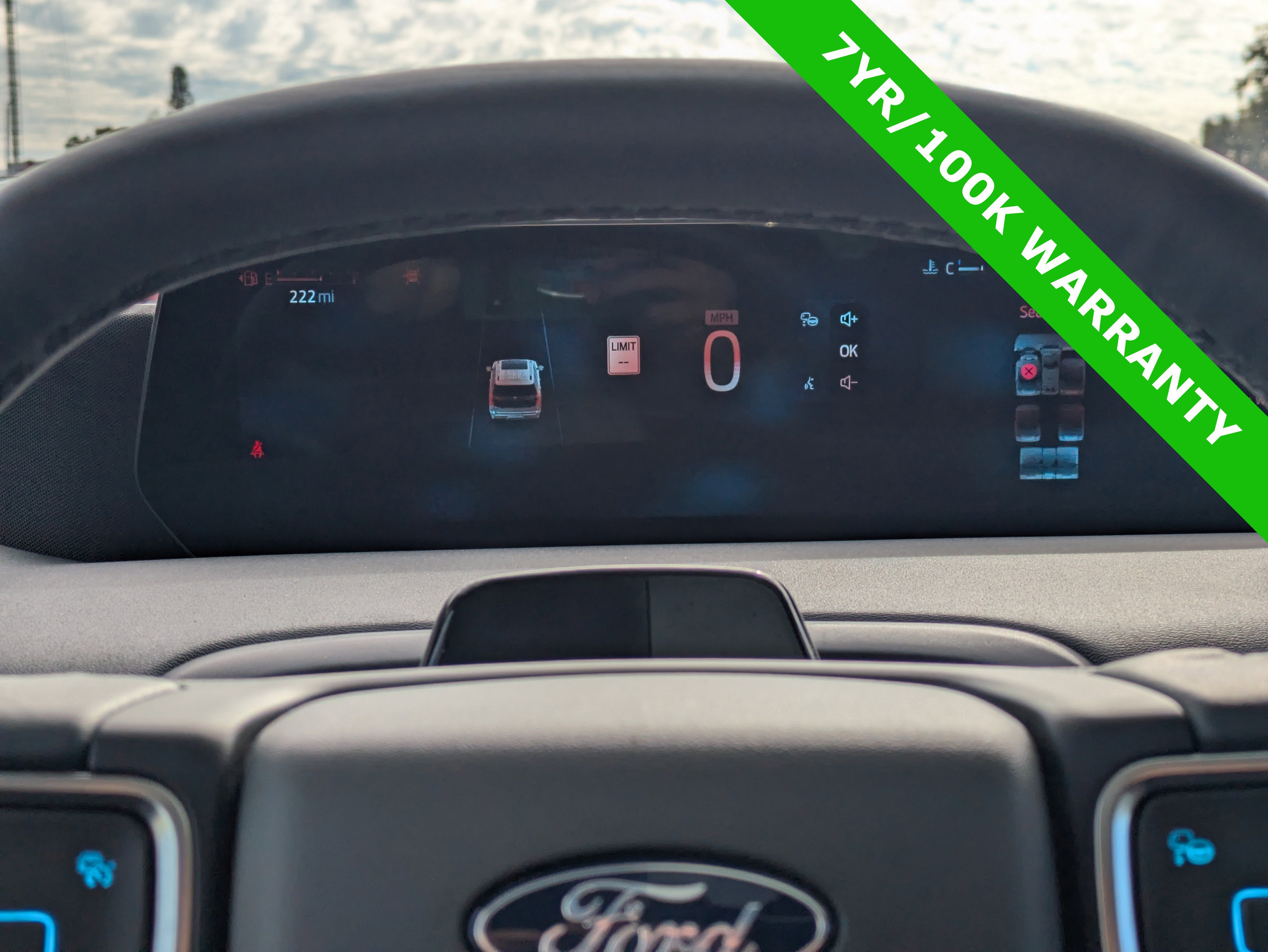 Certified 2025 Ford Expedition Active image 32