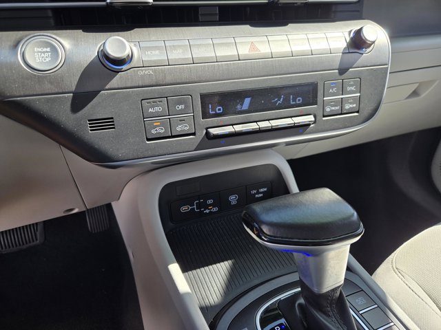 Used 2024 Hyundai Kona SEL FWD image 22