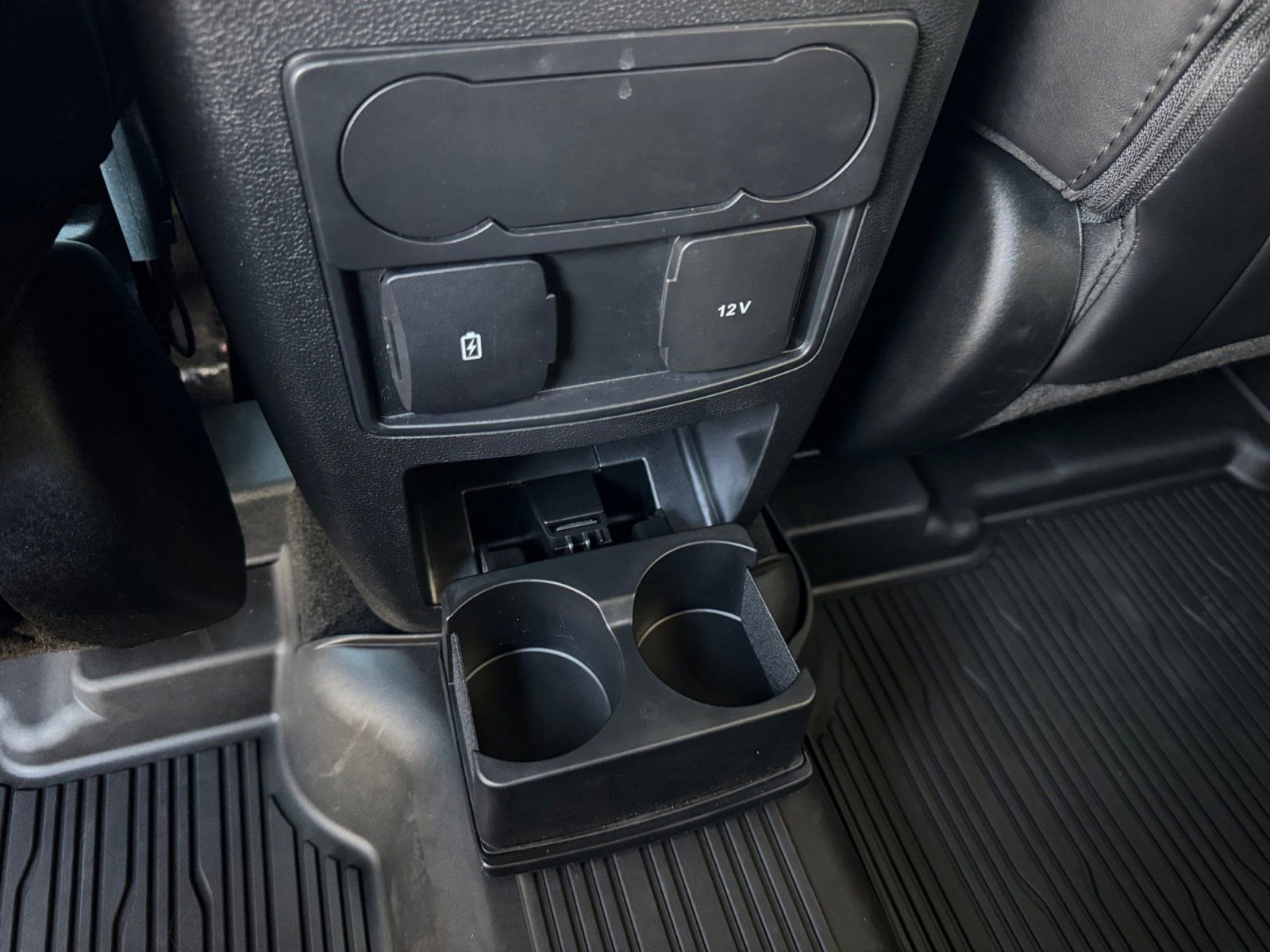 Certified 2023 Ford Explorer XLT w/ Equipment Group 202A image 19