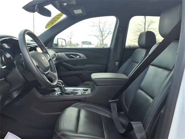 Used 2023 Chevrolet Traverse LT w/ LPO, Floor Liner Package image 15