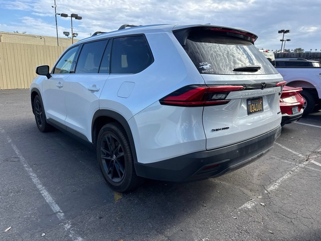 Used 2024 Toyota Grand Highlander AWD Hybrid image 4