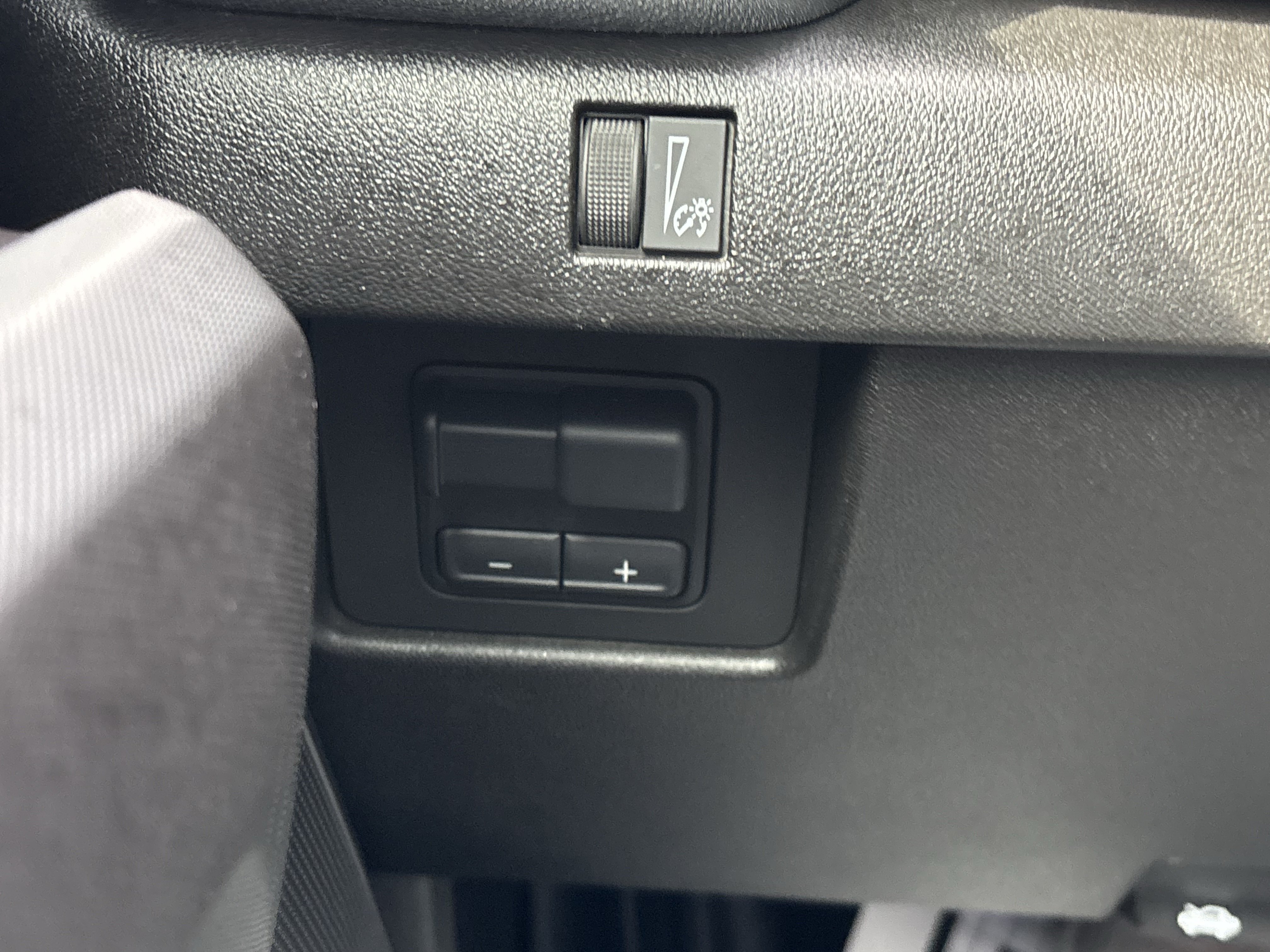 Used 2025 GMC Canyon Elevation w/ Convenience Package RWD image 38