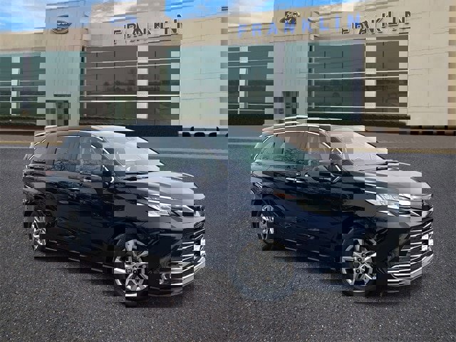 Used 2022 Toyota Sienna Limited image 7