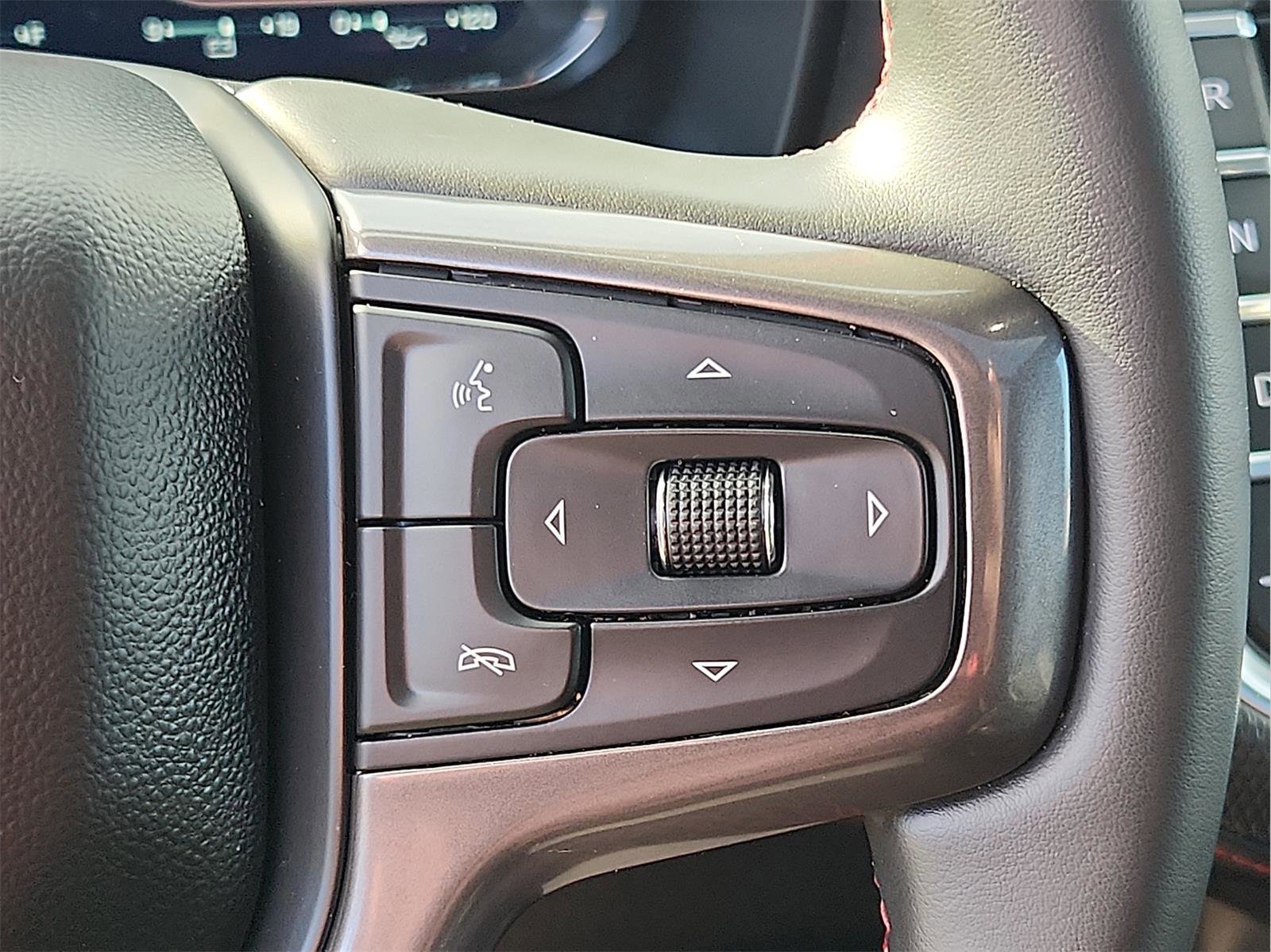 Used 2023 Chevrolet Tahoe RST image 15