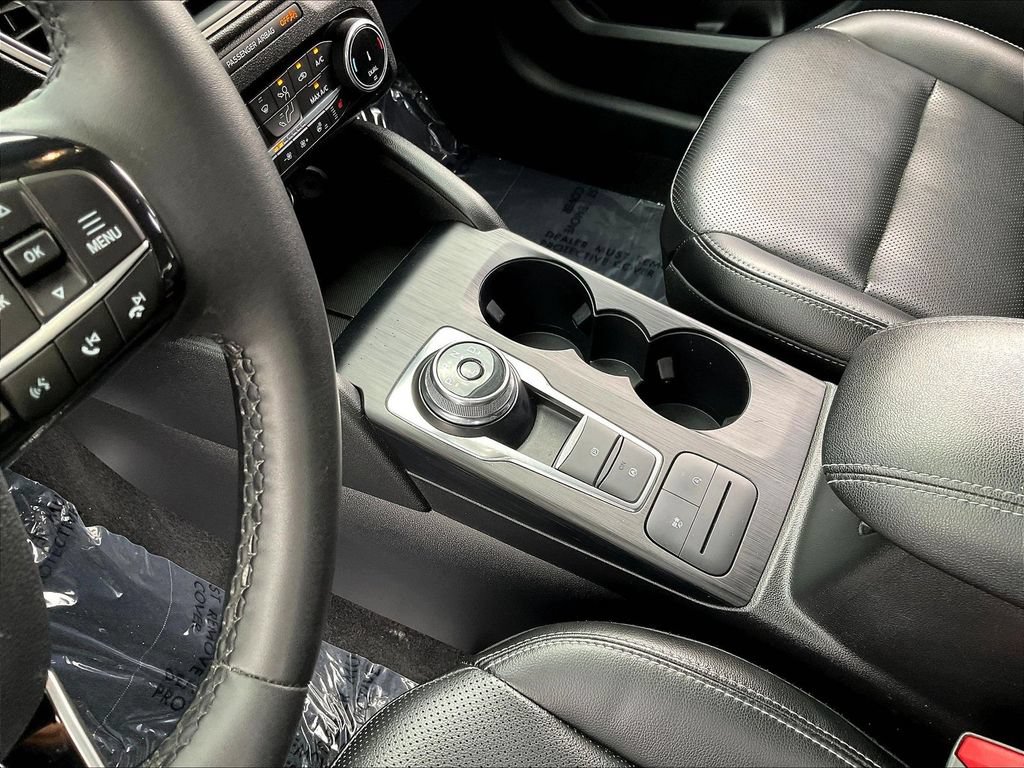 Certified 2022 Ford Escape SEL AWD/4WD image 19