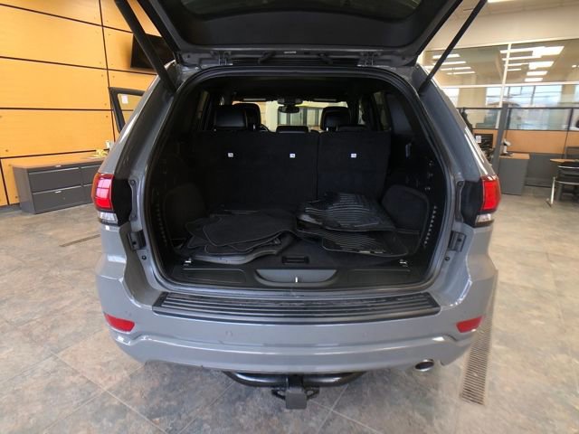 Used 2020 Jeep Grand Cherokee Altitude image 21
