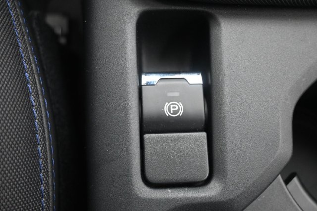 Used 2025 Subaru Forester Premium AWD/4WD image 14