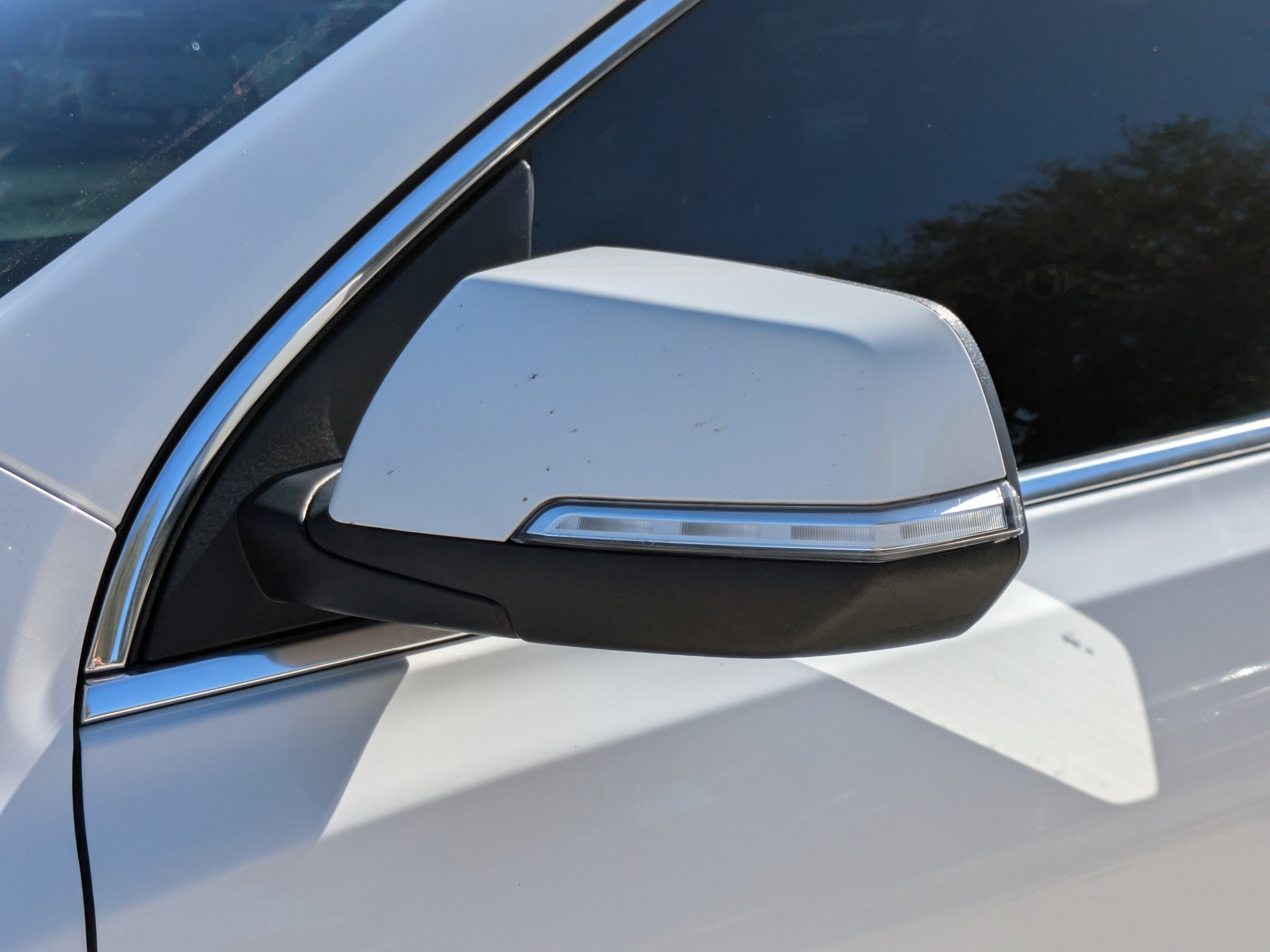 Used 2023 GMC Acadia SLT FWD image 12
