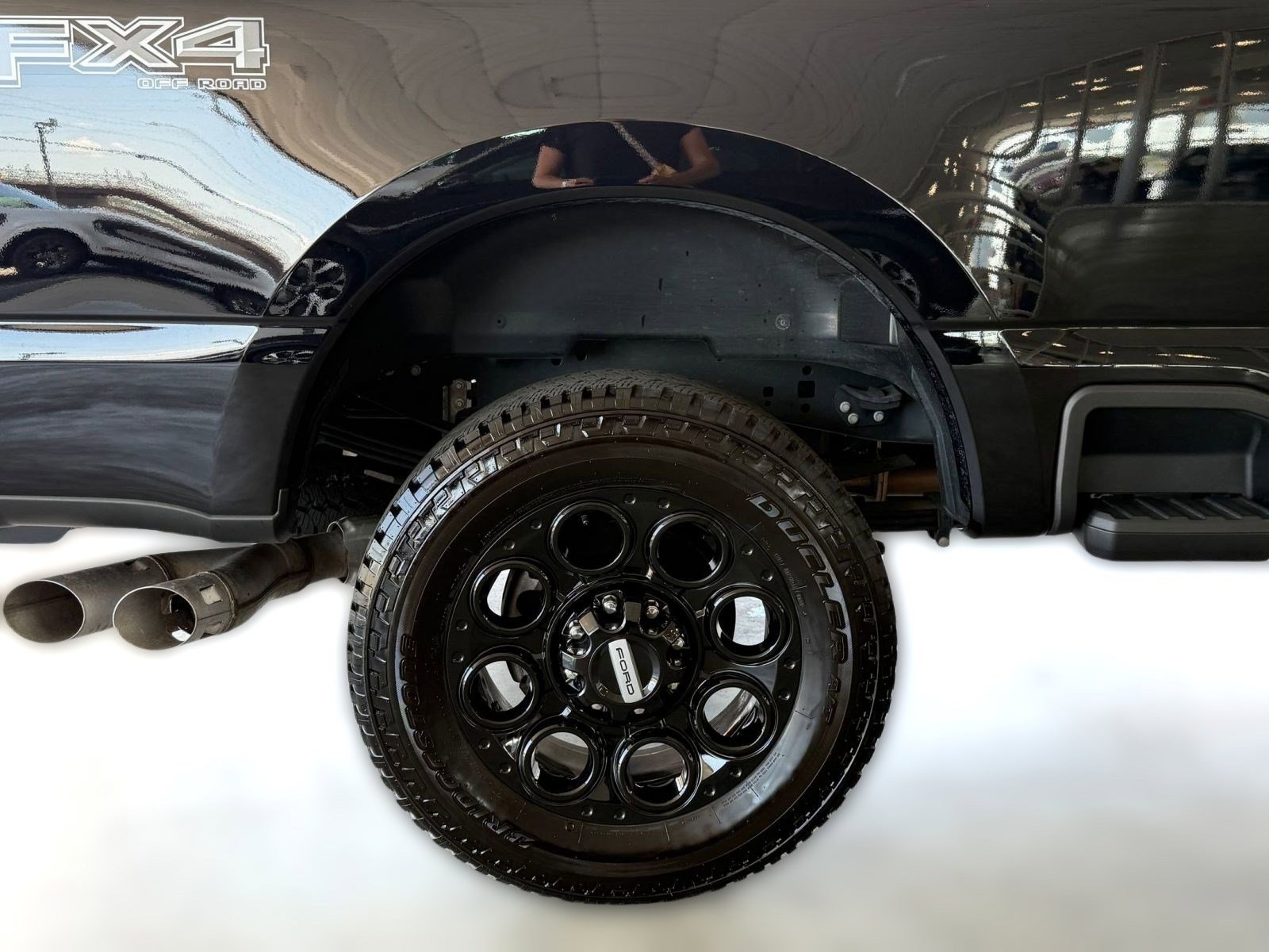 Certified 2025 Ford F250 XLT w/ Black Appearance Package AWD/4WD image 12