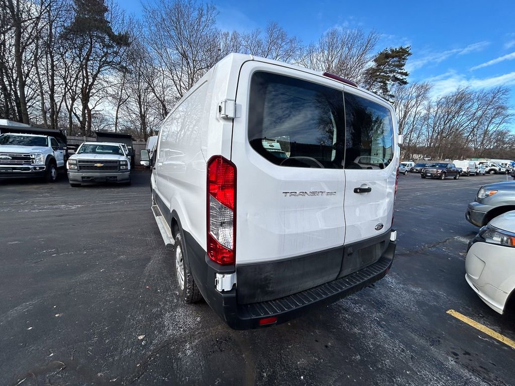 Certified 2024 Ford Transit 250 Low Roof w/ Exterior Upgrade Package RWD image 5