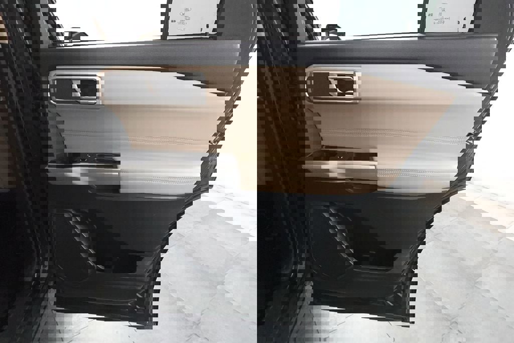 Certified 2023 Ford Explorer XLT w/ Equipment Group 202A image 29