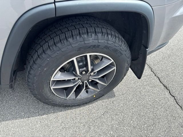 Used 2019 Jeep Grand Cherokee Limited AWD/4WD image 14