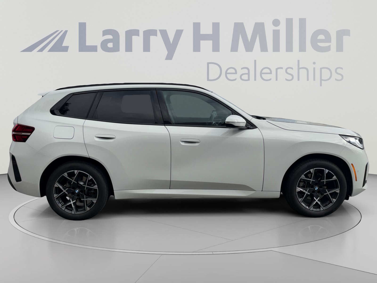 Used 2026 BMW X3 xDrive30i w/ M Sport Package AWD/4WD image 6