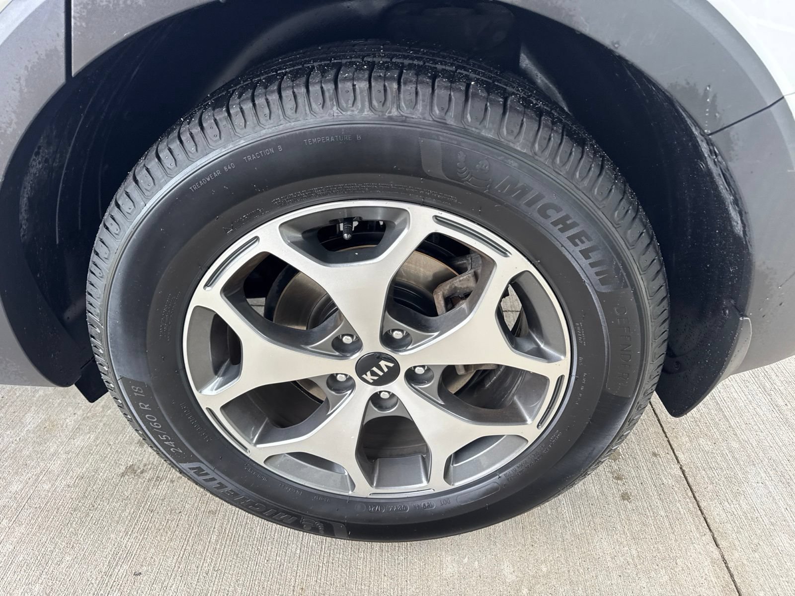 Used 2020 Kia Telluride EX AWD/4WD image 19