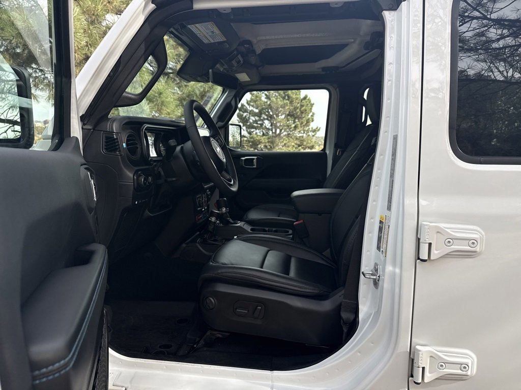 Used 2024 Jeep Wrangler Unlimited Rubicon 4xe image 10