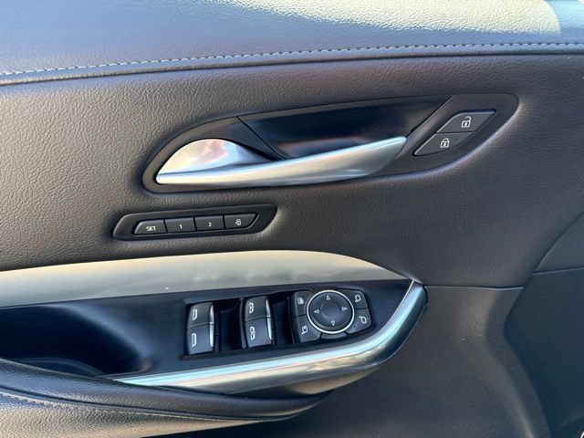 Used 2023 Cadillac XT4 Premium Luxury FWD image 14