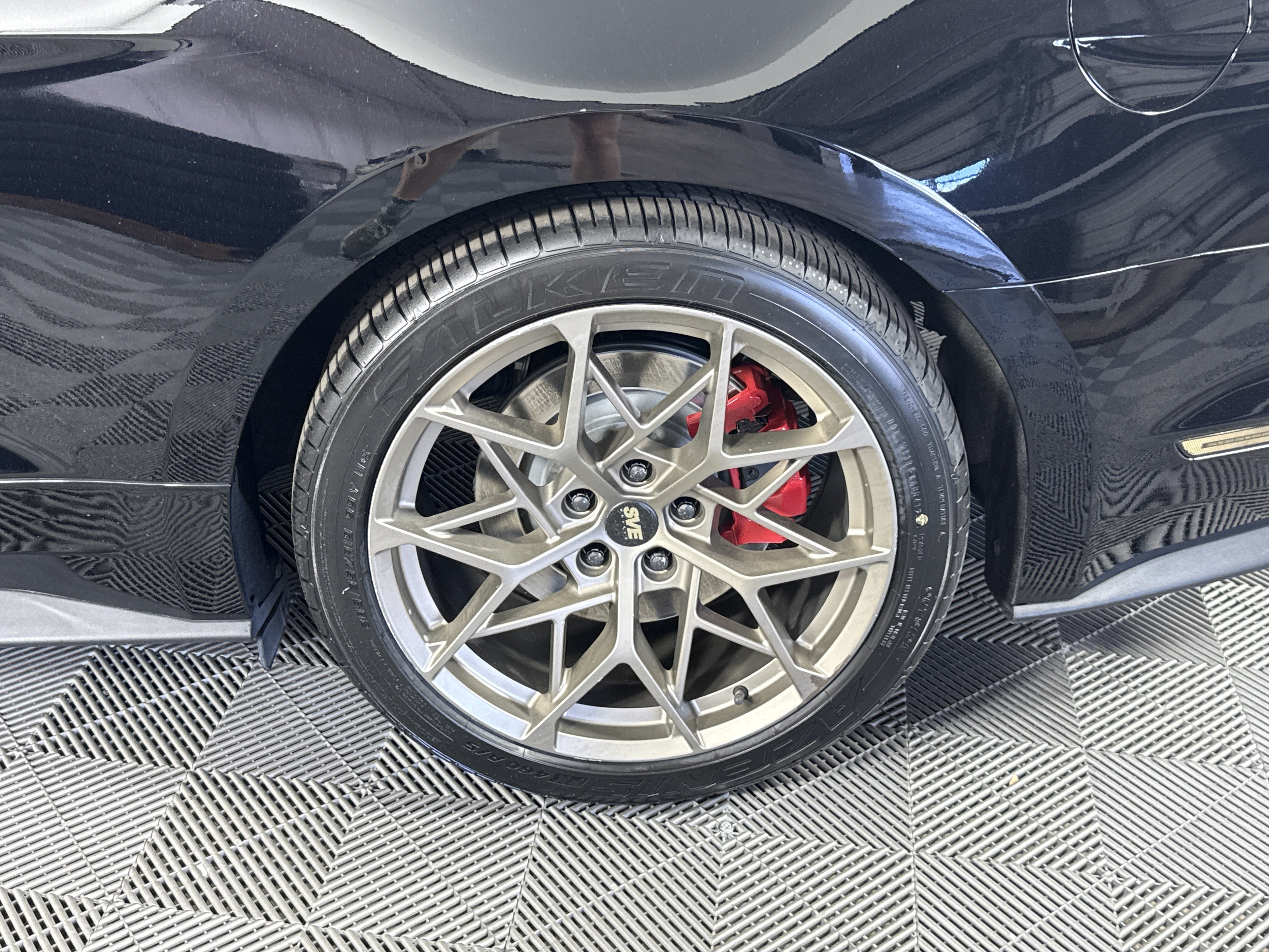 Certified 2019 Ford Mustang GT Premium w/ GT Performance Package RWD image 28