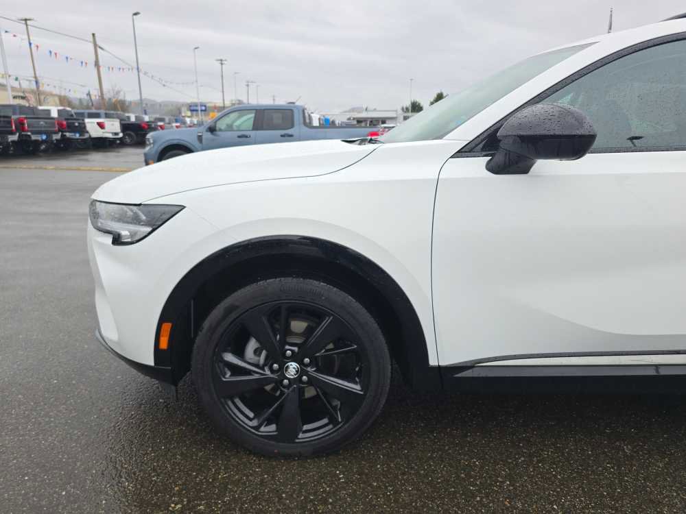 Used 2022 Buick Envision Preferred image 16