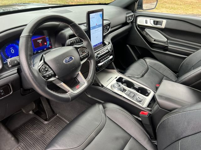 Certified 2023 Ford Explorer ST w/ Equipment Group 401A image 18