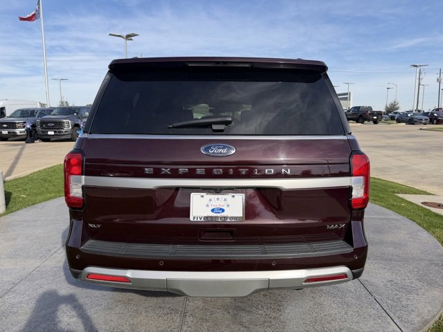 Certified 2024 Ford Expedition Max XLT image 5