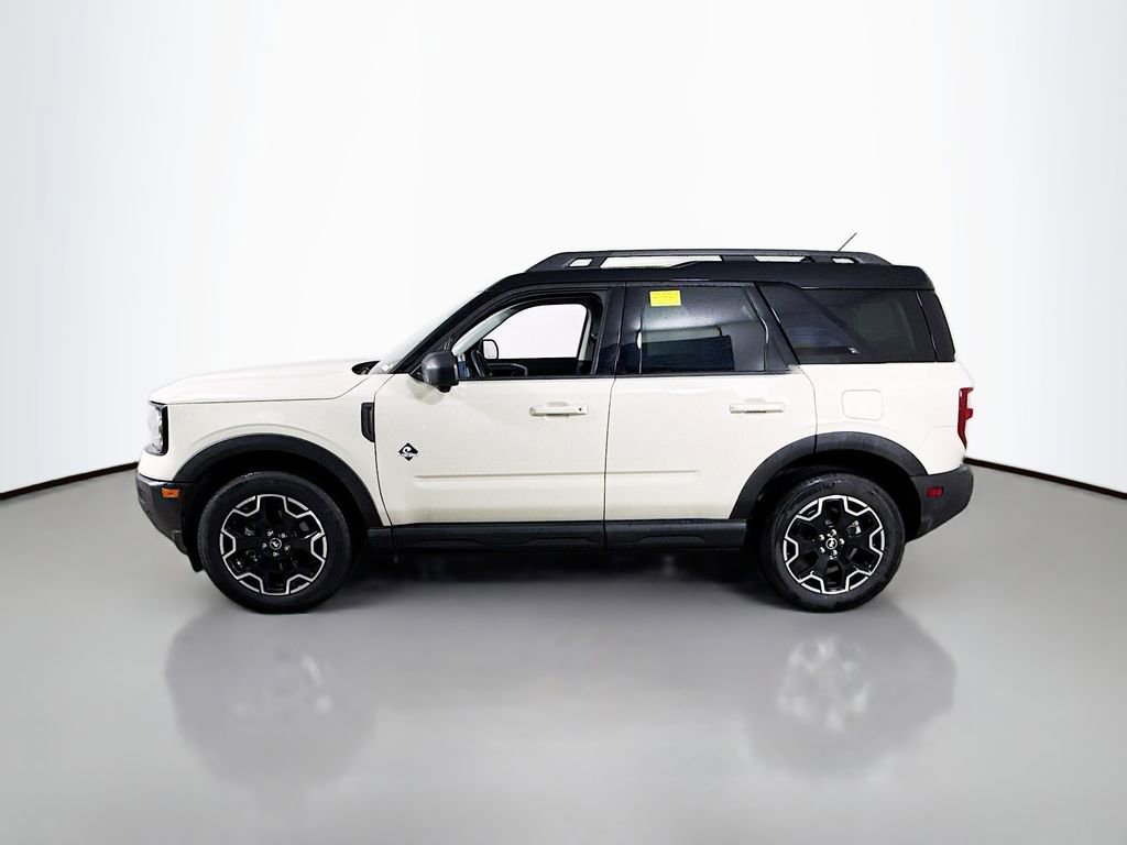 Certified 2025 Ford Bronco Sport Outer Banks w/ Outer Banks Tech Package+ image 2