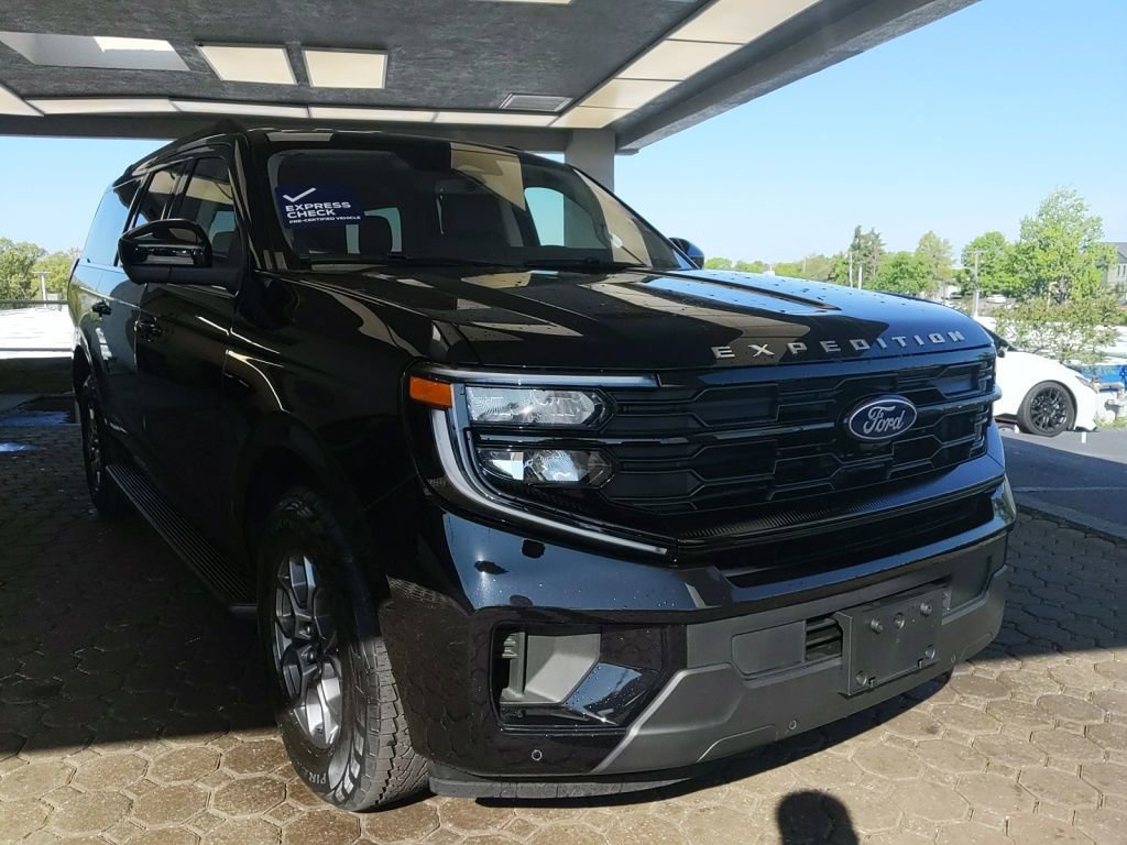 Certified 2025 Ford Expedition Max Active AWD/4WD image 4