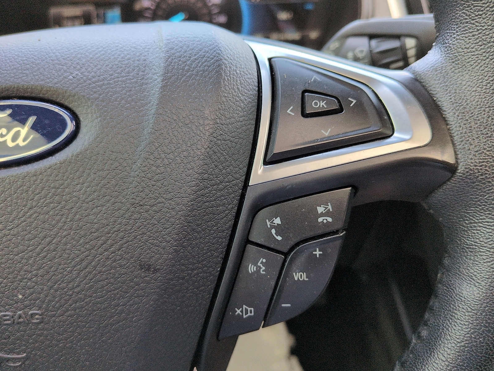 Certified 2023 Ford Edge SEL w/ Convenience Package AWD/4WD image 18
