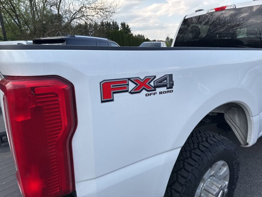 Certified 2024 Ford F350 XLT w/ FX4 Off-Road Package AWD/4WD image 7