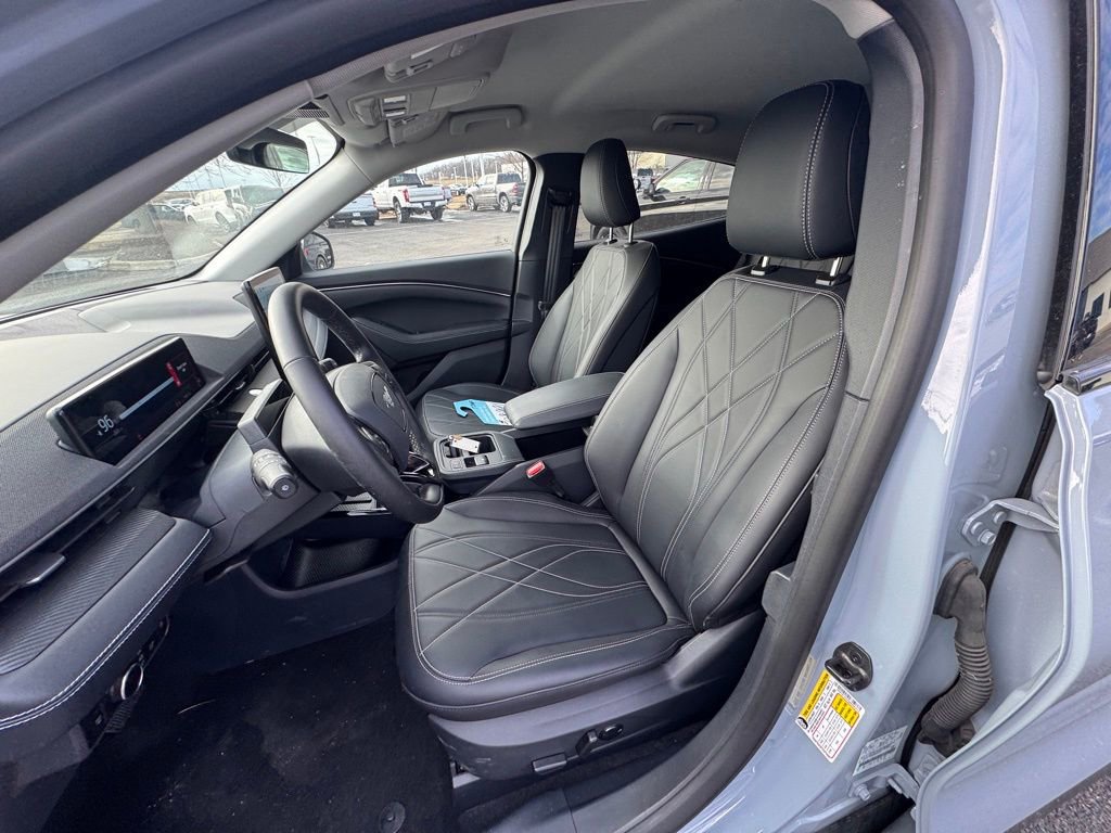 Certified 2025 Ford Mustang Mach-E Select w/ Comfort Package Lite image 11