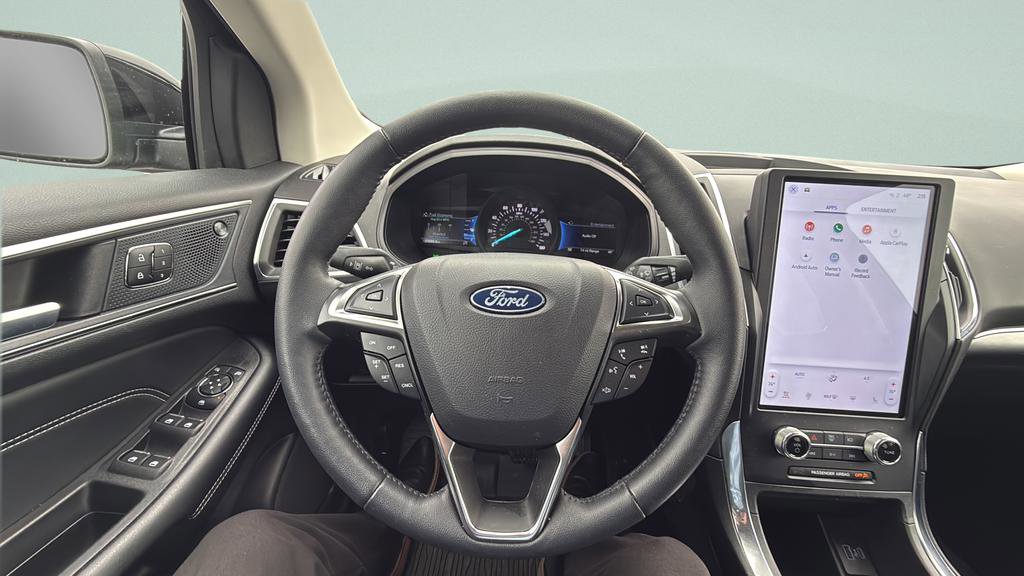 Certified 2024 Ford Edge Titanium AWD/4WD image 37