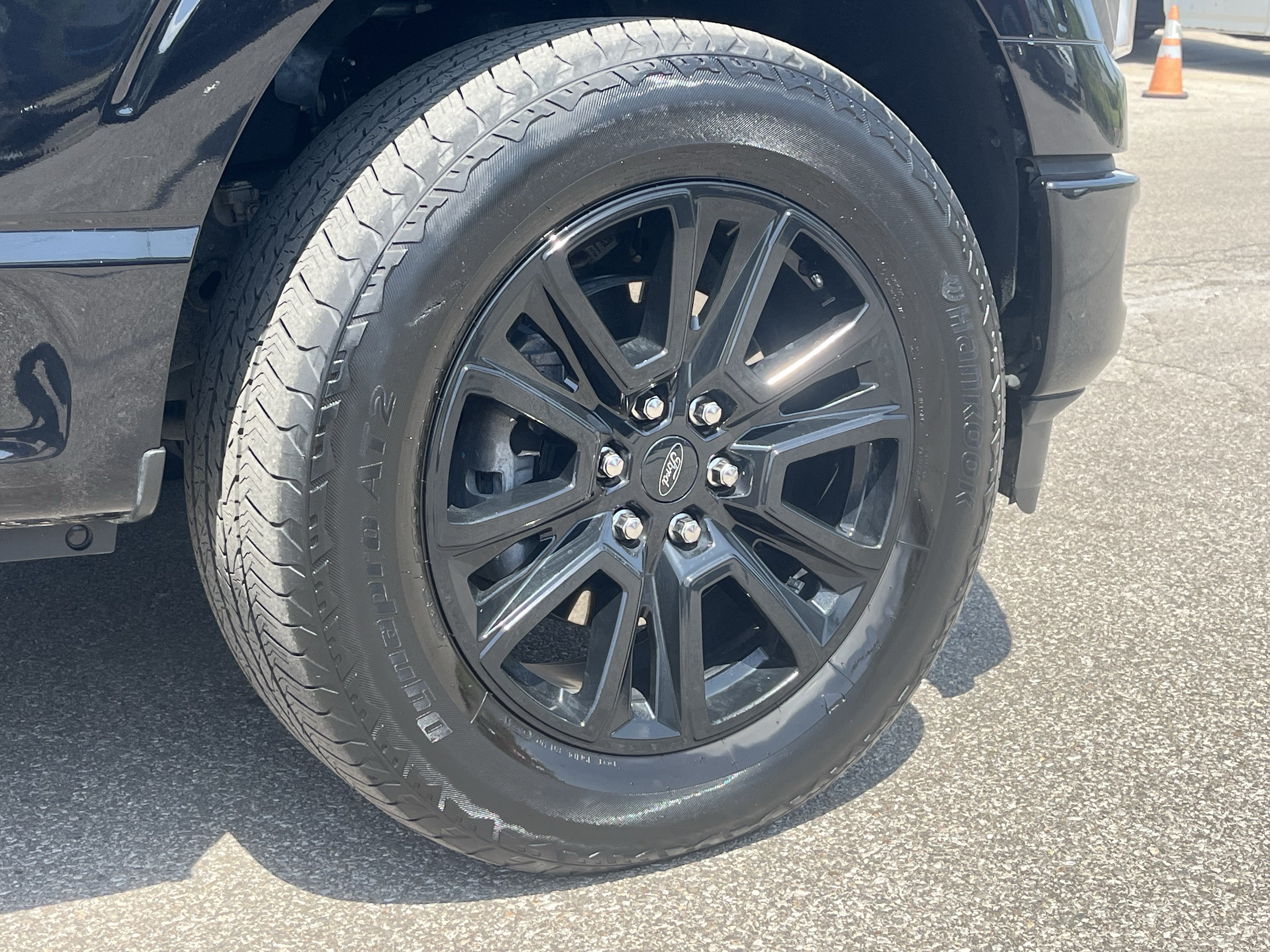 Certified 2024 Ford F150 Platinum AWD/4WD image 9