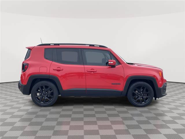 Used 2018 Jeep Renegade Altitude FWD image 6