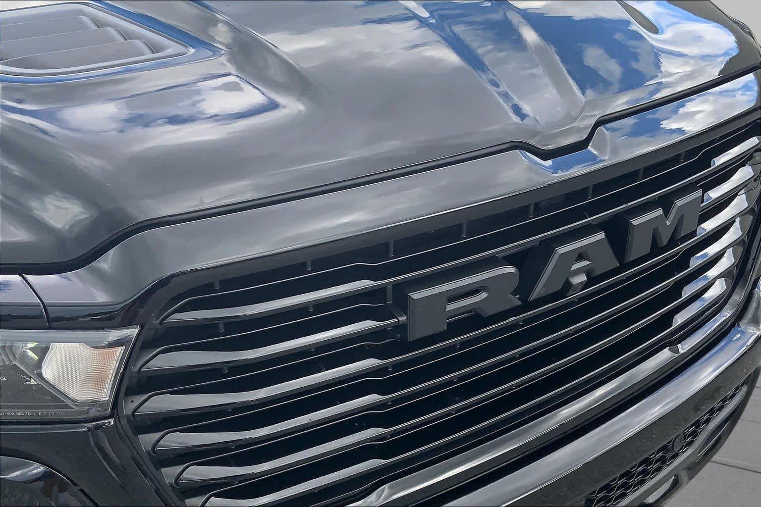 Used 2025 RAM 1500 Laramie w/ Night Edition AWD/4WD image 30