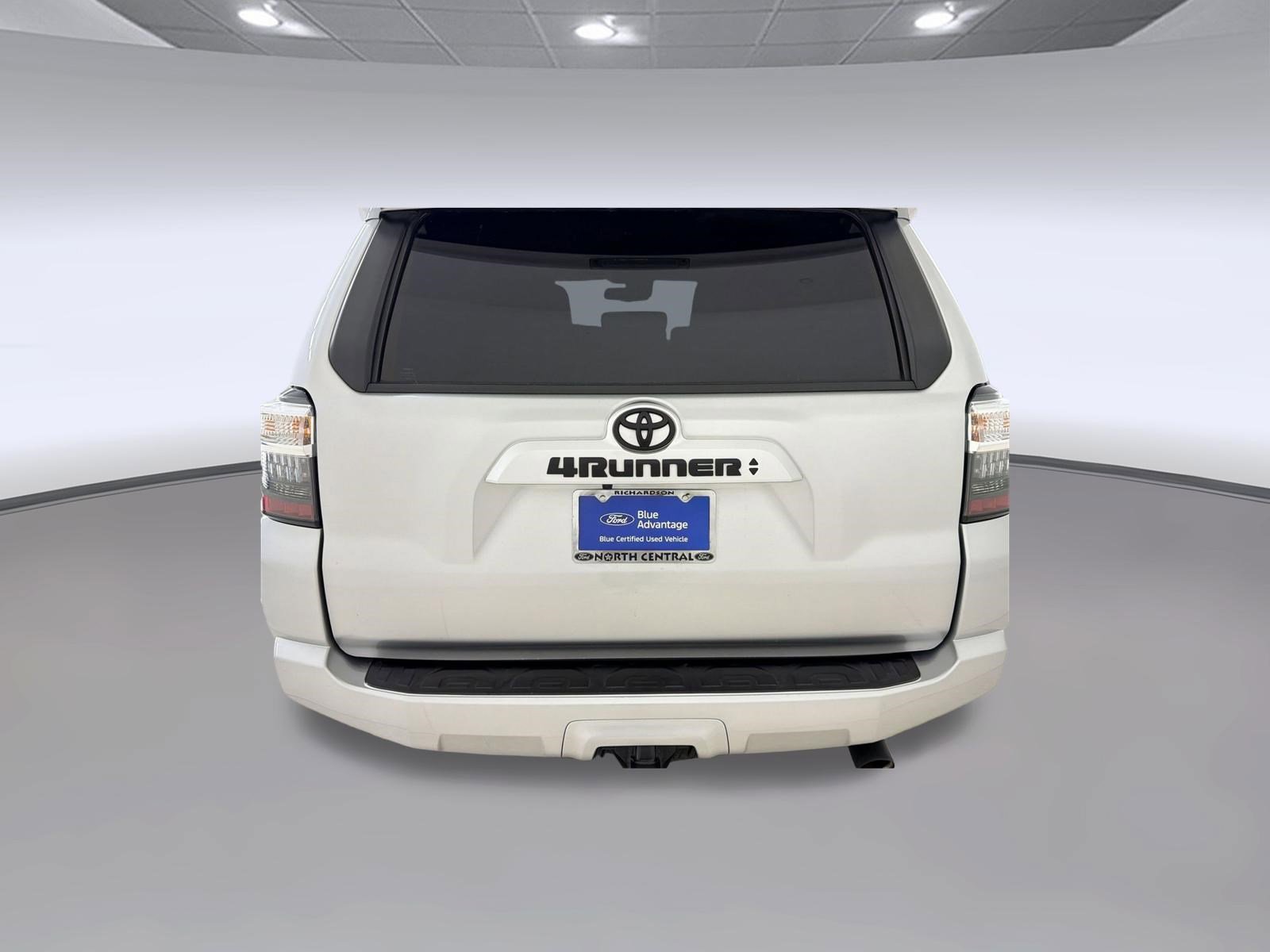 Used 2023 Toyota 4Runner SR5 Premium w/ Moonroof Package RWD image 10