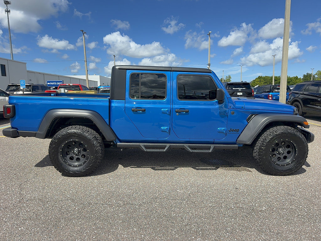 Used 2024 Jeep Gladiator Sport AWD/4WD image 5