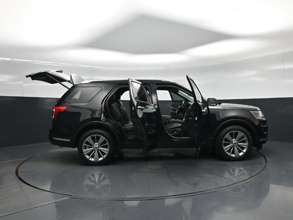 Certified 2018 Ford Explorer Limited AWD/4WD image 4