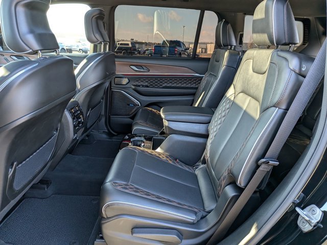 Used 2023 Jeep Grand Cherokee L Summit w/ High Altitude Package image 30