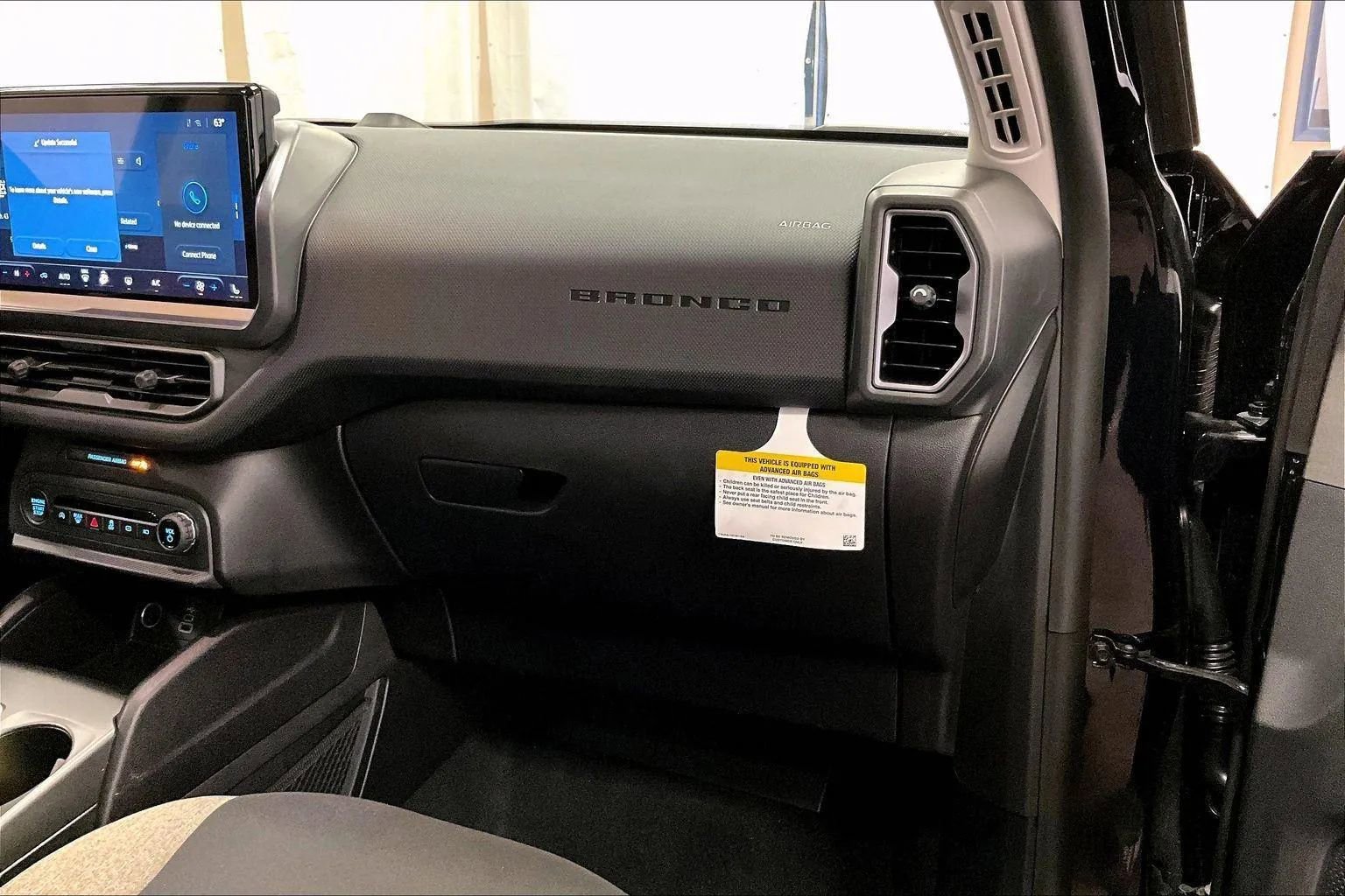 Certified 2025 Ford Bronco Sport Big Bend w/ Convenience Package image 15