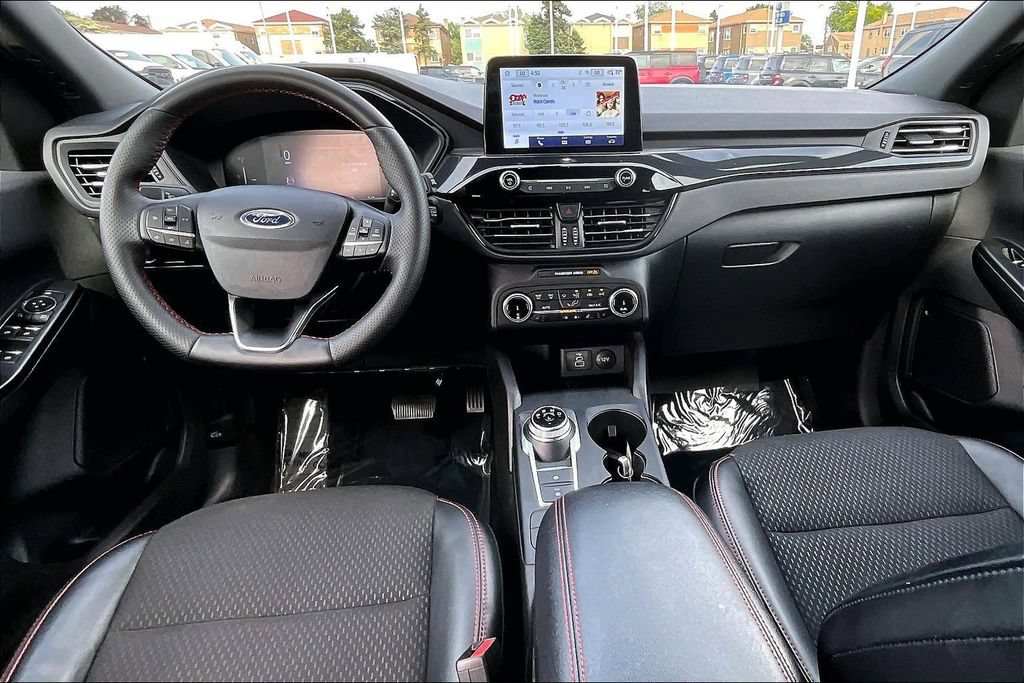 Certified 2025 Ford Escape ST-Line Select AWD/4WD image 14