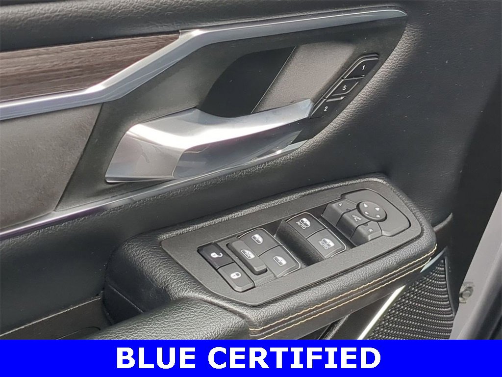 Used 2025 RAM 1500 Laramie image 10