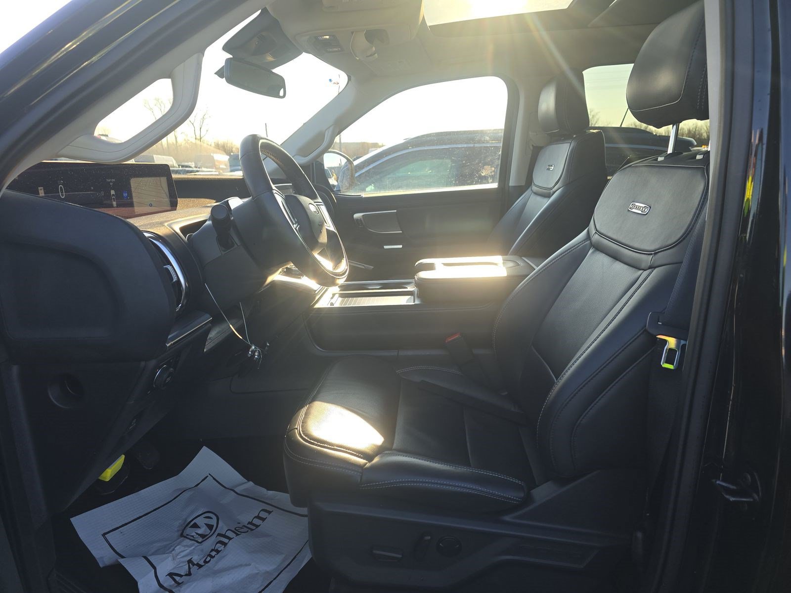 Certified 2025 Ford Expedition Platinum AWD/4WD image 6